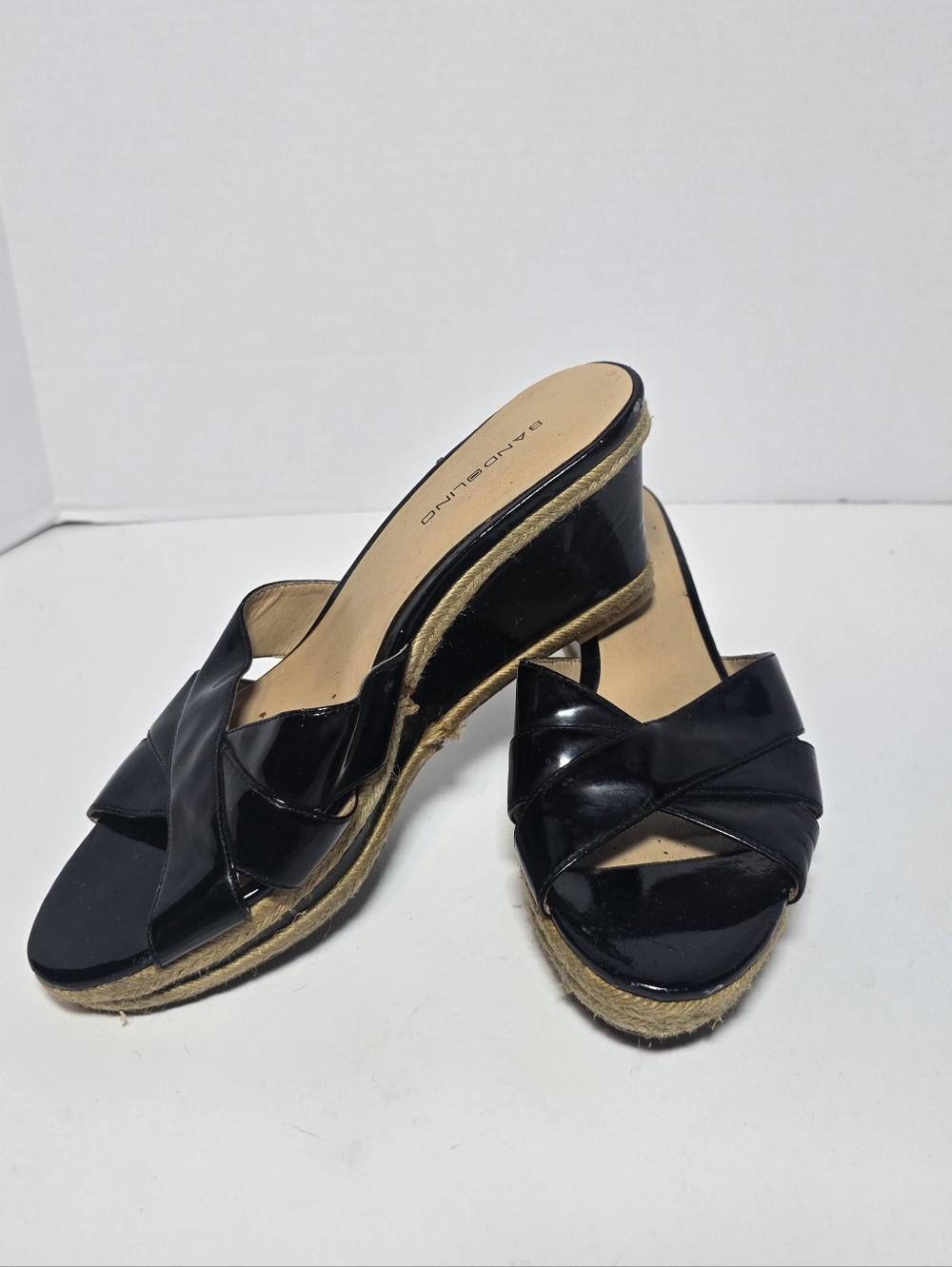 Bandolino Patent Crisscross Wedge Slides
